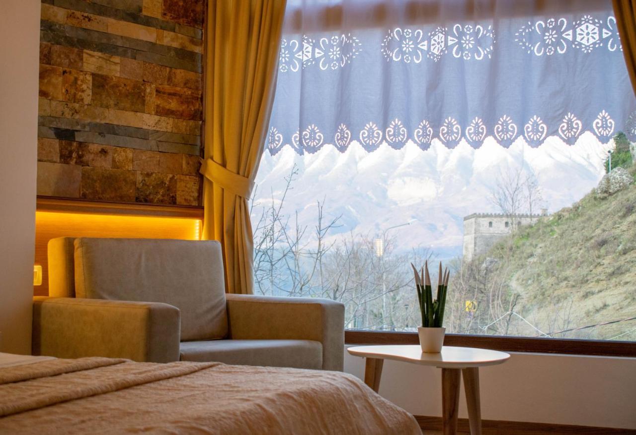 Te Kalaja Rooms จีโรคาสเตอร์ ภายนอก รูปภาพ